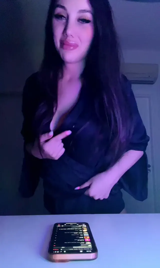 Afrodit ifşa Sexy Türk hatunundan canlı yayın — Tango Afrodit — Canlı Yayınlar · sahne 2
