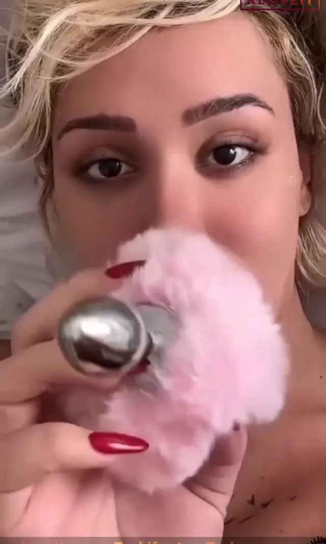 Alara Demirkol — Alara Demirkol ifşa Türk escort nude videoları · sahne 1