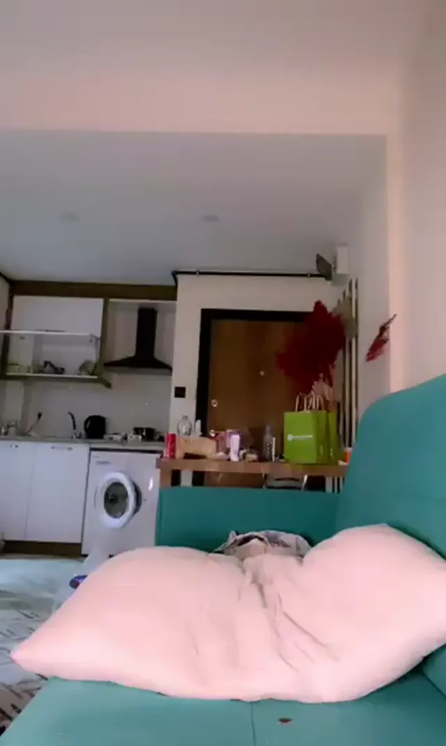 Tango Alina Rüya — Alina Rüya ifşa Sexy Türk esmerden canlı seyret · sahne 1