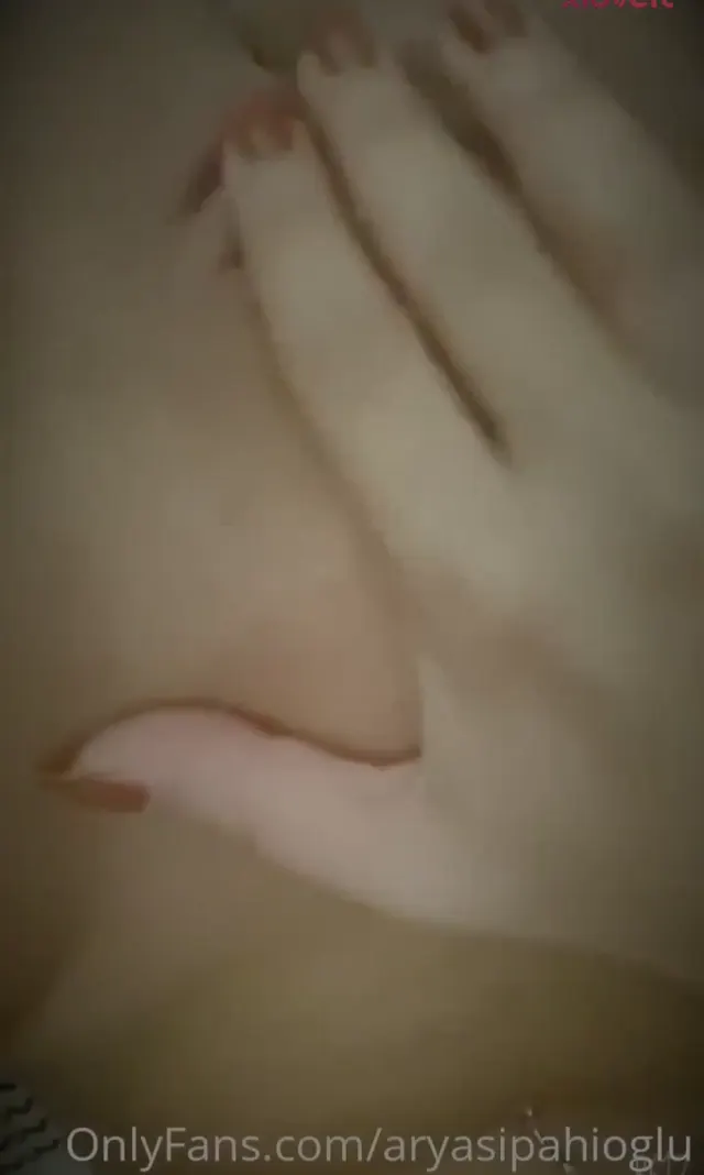 Arya Sipahioğlu ifşa 2 farklı nude videosu — Arya Sipahioğlu — Türk ifşa · sahne 3
