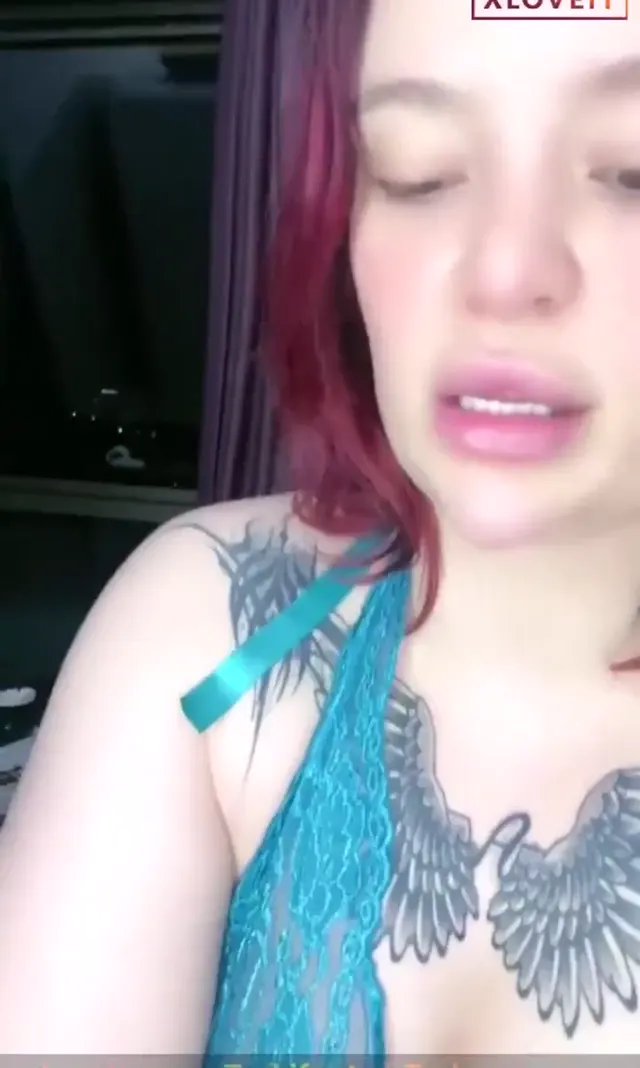 Arzu Yılmaz ifşa Türk milf yayında MEME AMCIK sergiledi — Arzu Yılmaz — Canlı Yayınlar · sahne 1