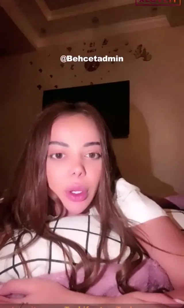 Babe — Babe ifşa Güzel kız dayanamayıp meme amcık gösterdi · sahne 2
