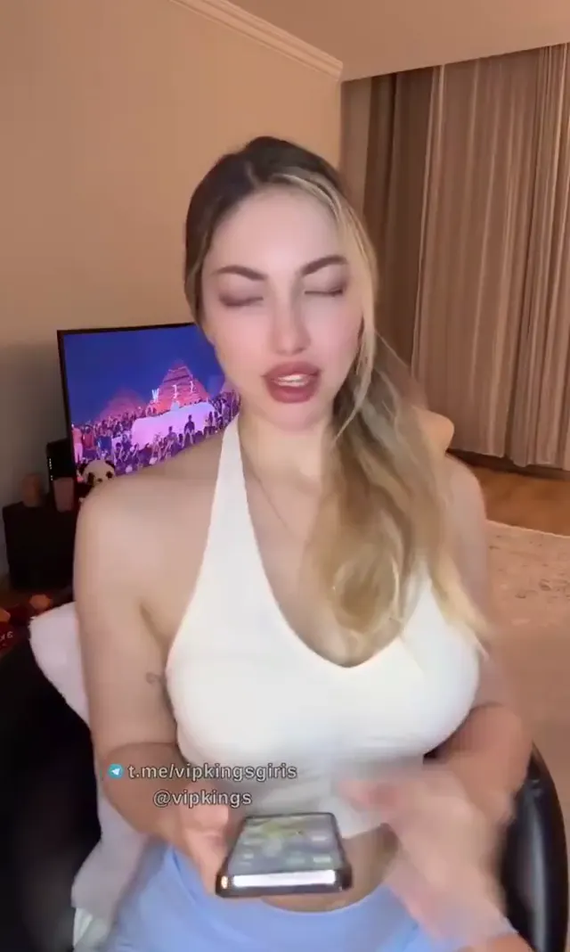 Bigo Alissa ifşa Sexy çıtırın yayınını izle — Alissa — Canlı Yayınlar · sahne 1