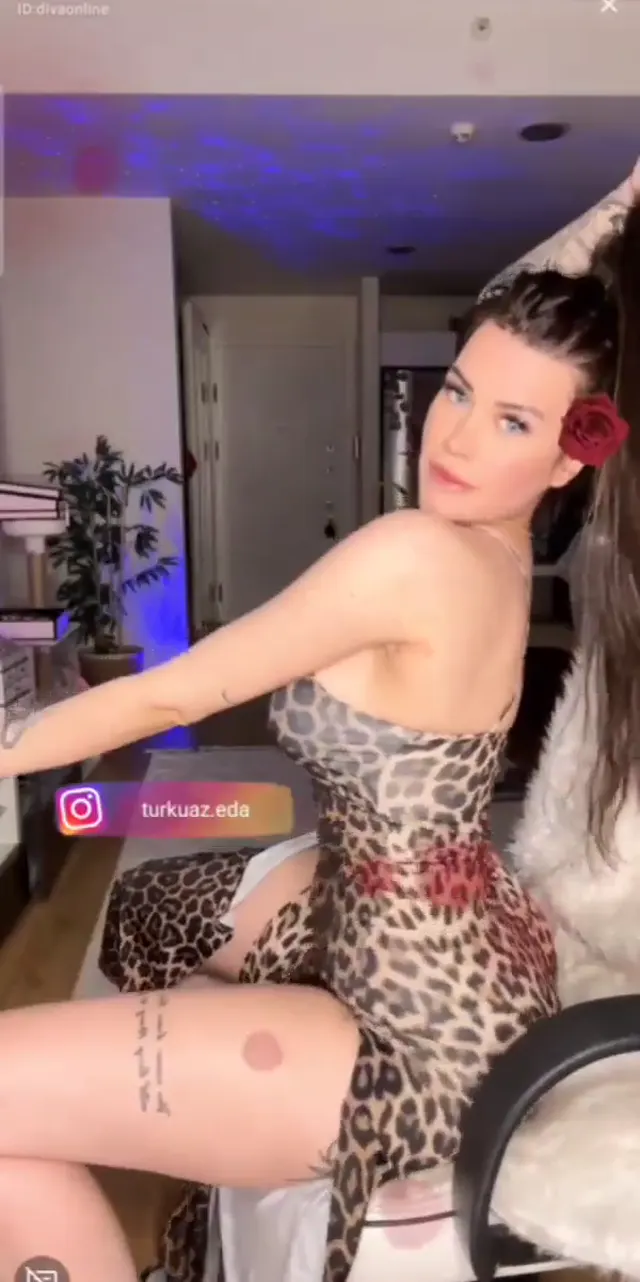 Diva — Bigo Diva ifşa At gibi karının yayınından video · sahne 1