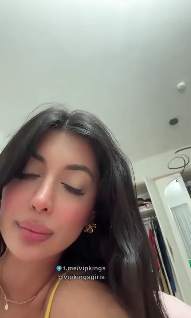 Bigo Leyla ifşa – Esmer Güzel Büyük Memeli — Leyla — Canlı Yayınlar · sahne 1