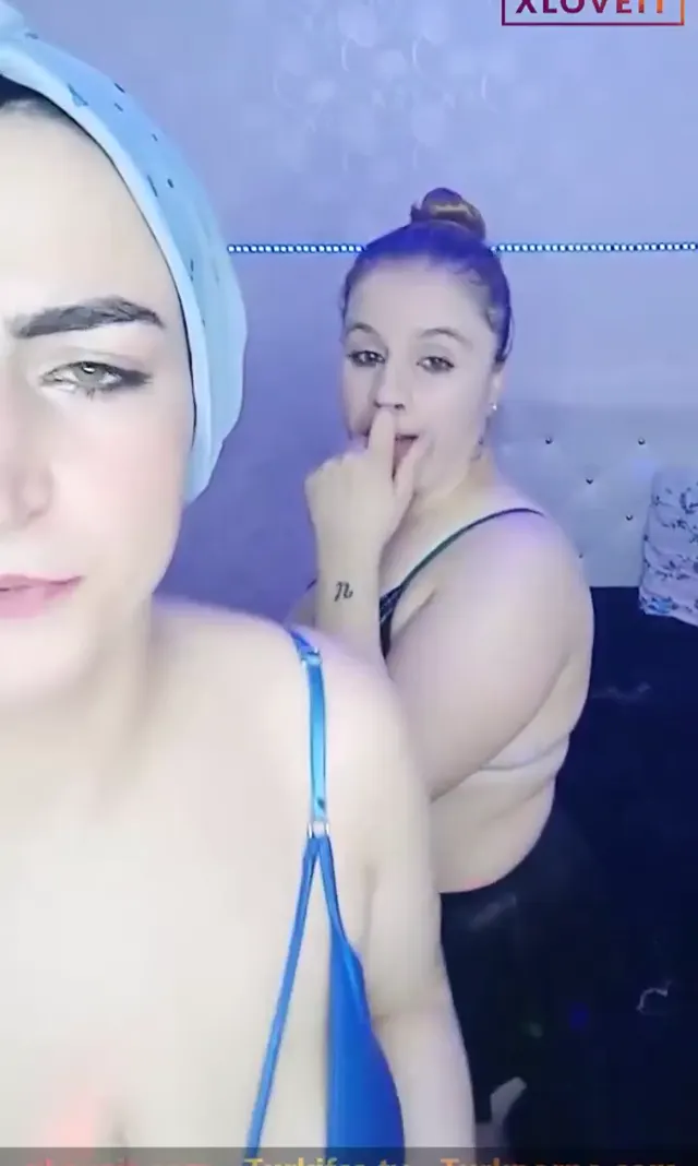 Bizikiaşık — Bizikiaşık ifşa Türk swinger çiftlerinin yayınını seyret · sahne 1