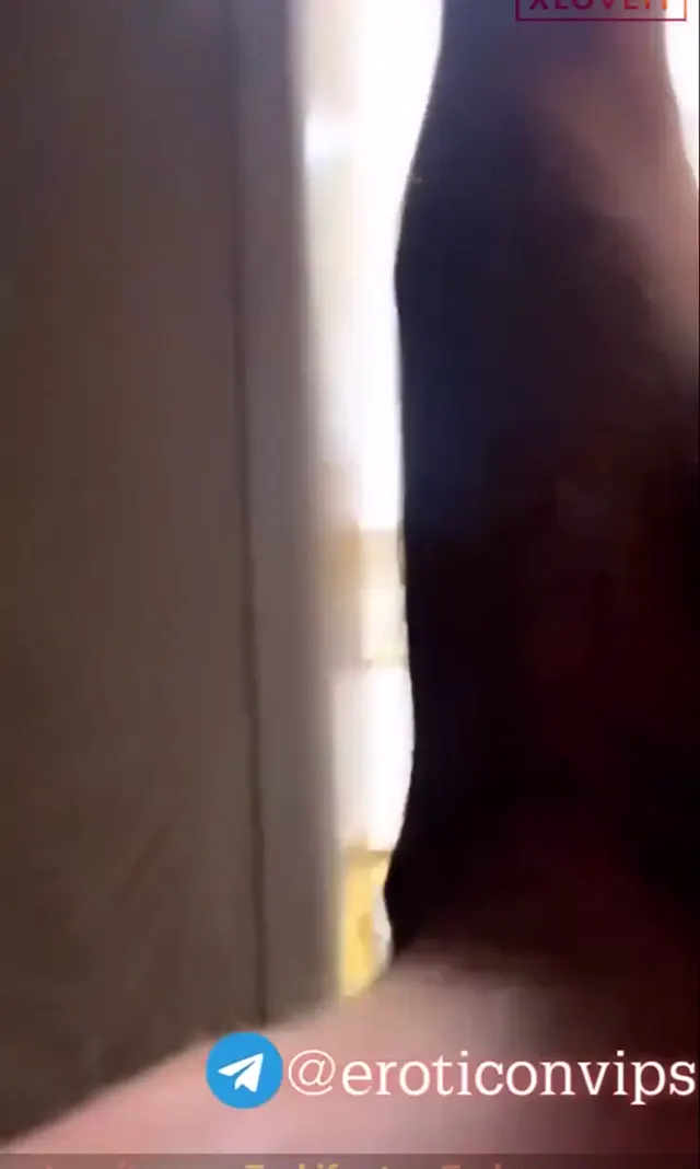 Canlı Porno Yanar Çakar uzunca sakso çekip amını siktirdi — Konulu Porno · sahne 1