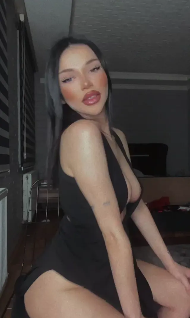 Cerhawk ifşa nude yayın Part 10 seyret — Cerhawk — Canlı Yayınlar · sahne 1