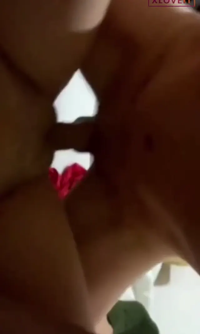 Dövmeli azgın kızı canlı yayında sikti ama nafile — Amatör Porno · sahne 2