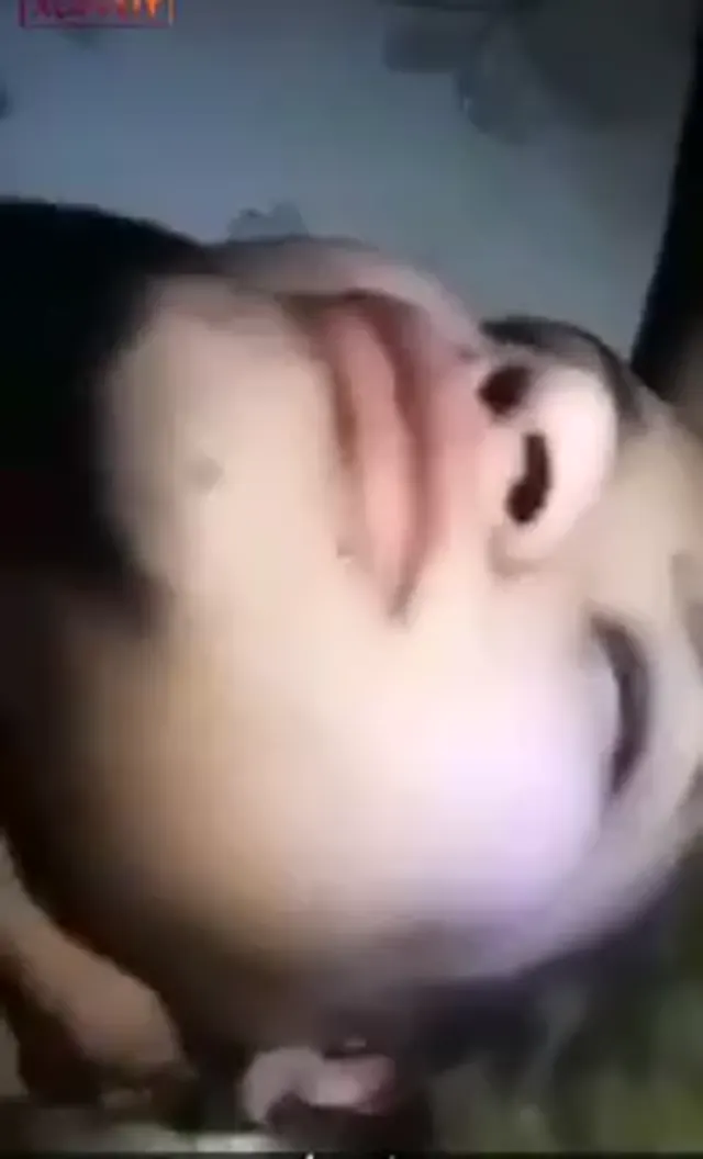 Dövmeli kıza grup kızın kafa gidik — Amatör Porno · sahne 3
