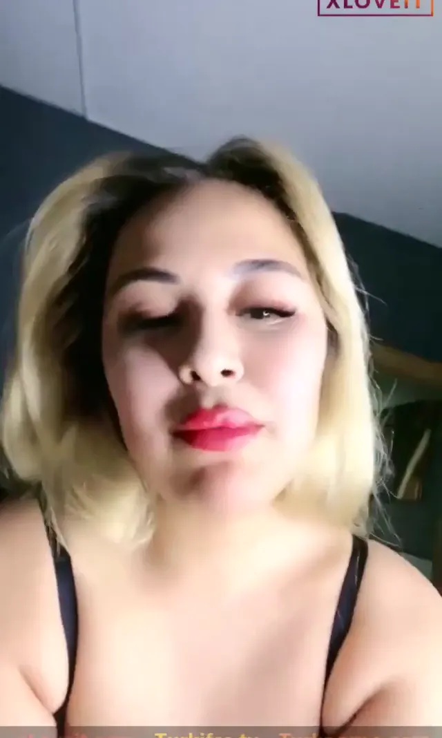 Ela Kayla — Ela Kayla ifşa 2 kaşar birbirini tokatladı · sahne 1
