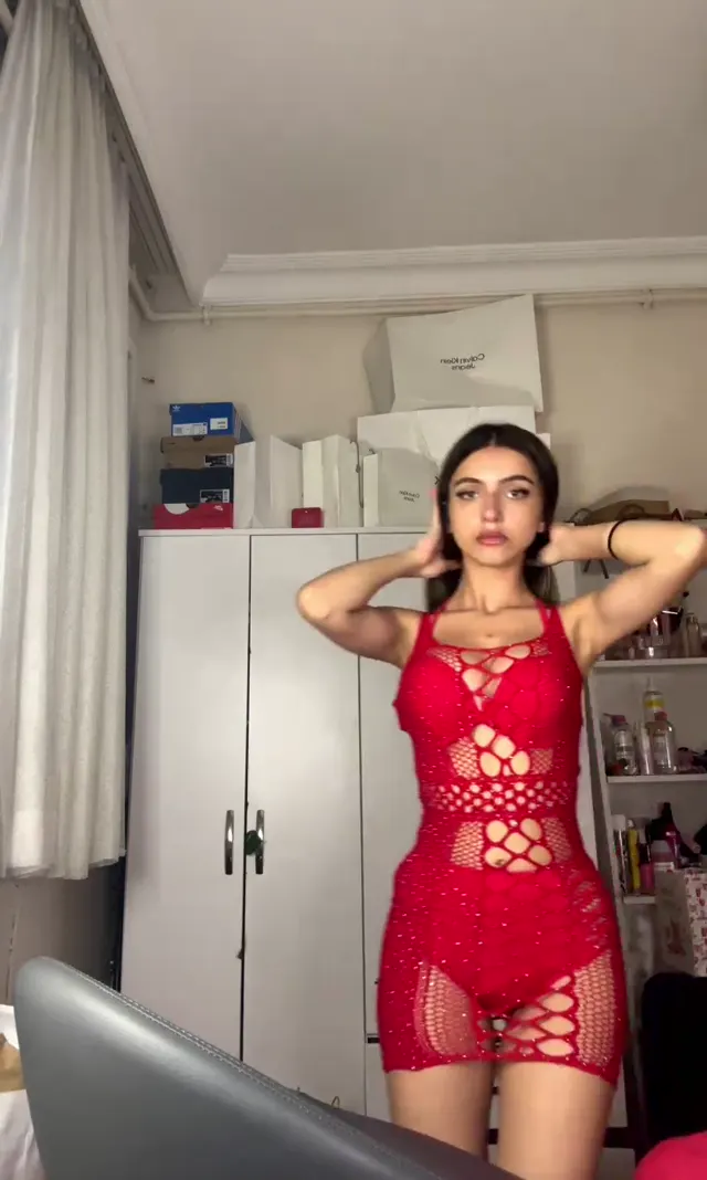 Elanur Ayan ifşa 1 saatlik full yayın seyret — Elanur Ayan — Canlı Yayınlar · sahne 1