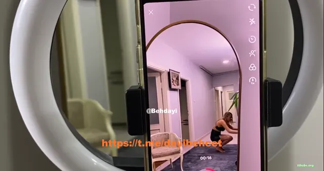 Esmerella — Esmerella #Esmerella · sahne 3