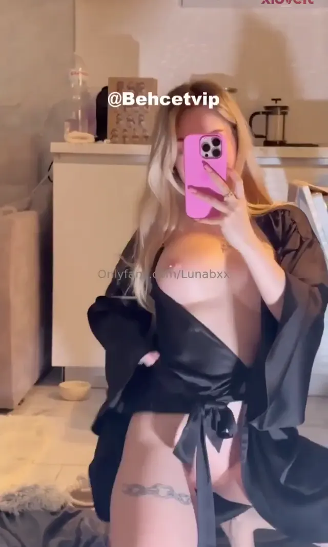 Eswanra — Eswanra ifşa Seksi kızın nude paylaşımı · sahne 3