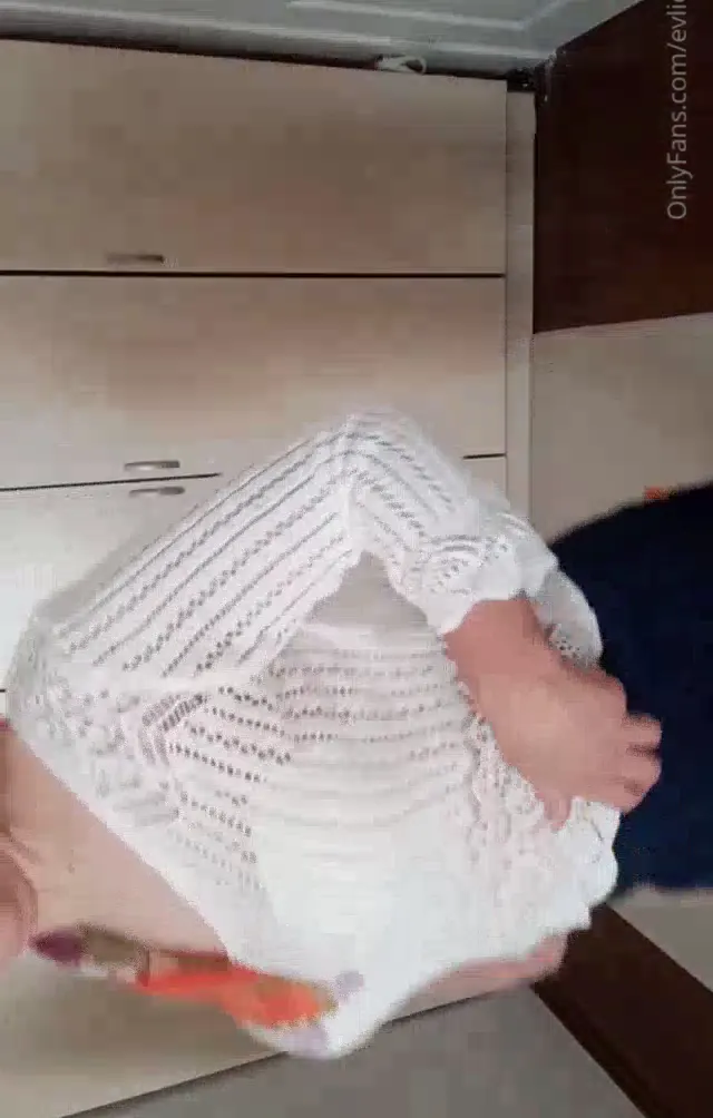 Evliçiftiz1 ifşa Kocası işteyken hızlıca meme açıp kalça sergiledi — Evliciftiz1 — Bedava Porno · sahne 3