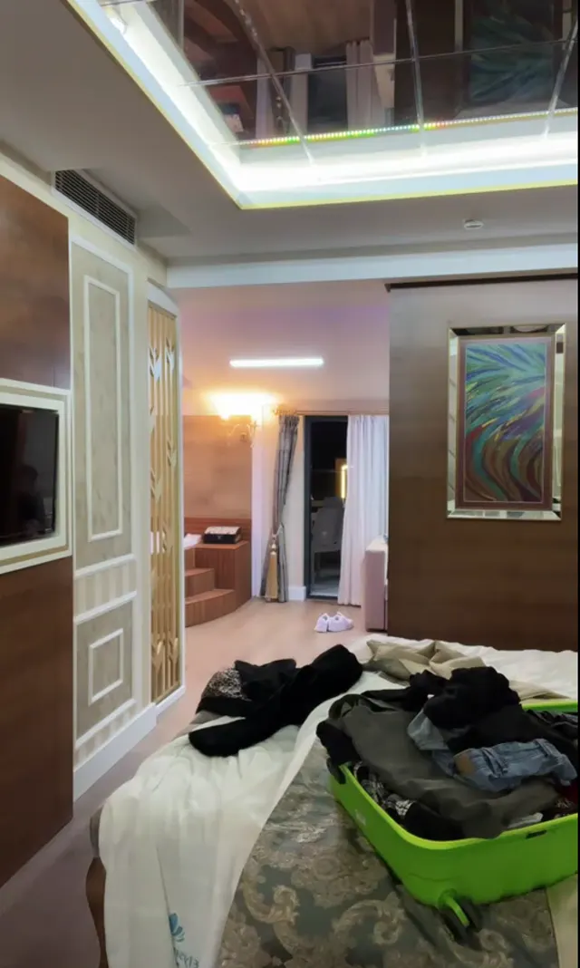 Eyşan Bigo — Eyşan Bigo Live 10 · sahne 2