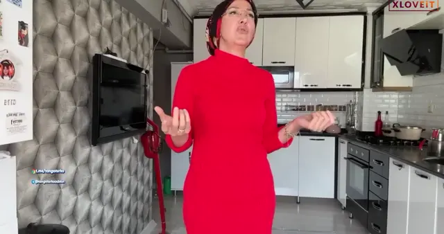 Fatma ile Her Telden ifşa Canlı yayın Vol 12 seyret — Fatma ile Her Telden — Canlı Yayınlar · sahne 3