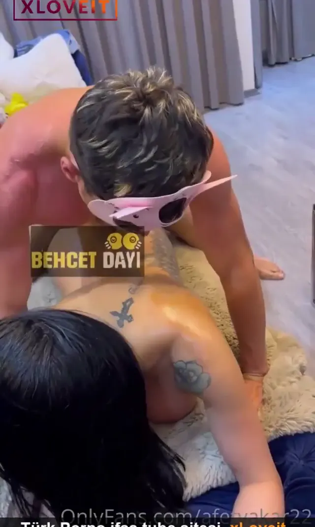 Gay Sex Afet yakar Masaj yaptırıp götten sikildi — Afet Yakar — Mobil Porno · sahne 3