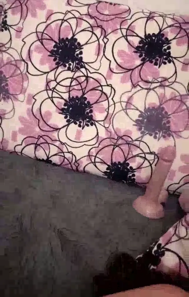 Gökçe — Gökçe ifşa Pembe amcığını dakikalarca ovaladı · sahne 3