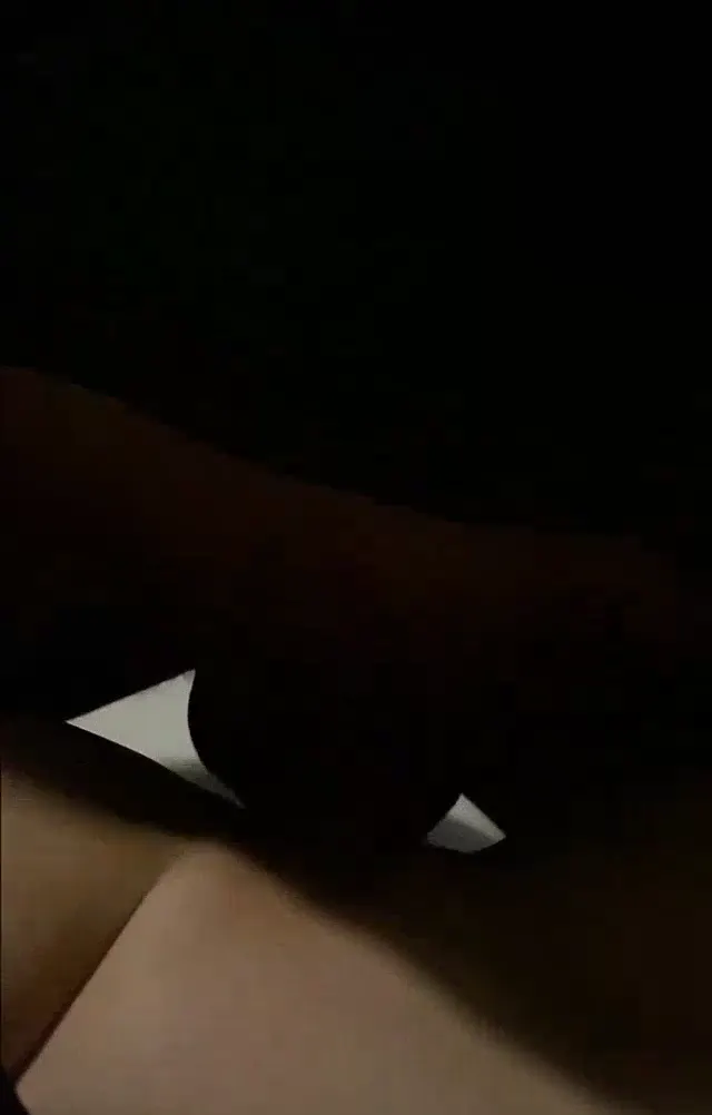 Hot Porno Alev alev yanan hatunun külotlu çorabını yırtıp içine girdi — Amatör Porno · sahne 3