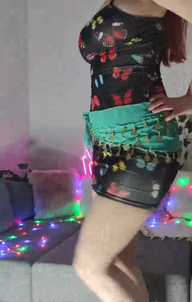 Hotwife Seda ifşa Dansöz gibi kalça show yaptı — Hotwife Seda — Bedava Porno · sahne 1
