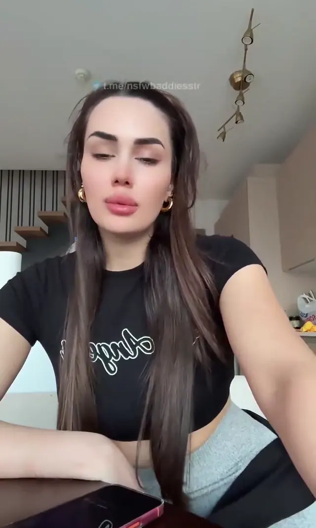 Kardelen Toprak — Kardelen Toprak ifşa HD Gündüz yayın videosu · sahne 3