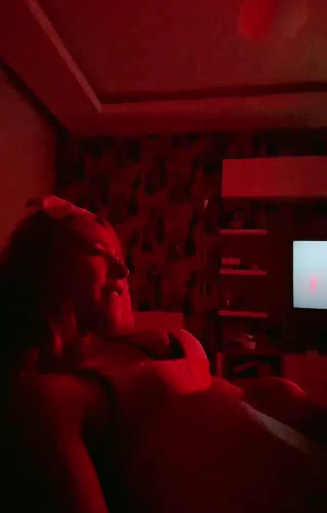 Lali ifşa Sert sevgilisinin sikini ağzına aldı — Tango Lali — Bedava Porno · sahne 3