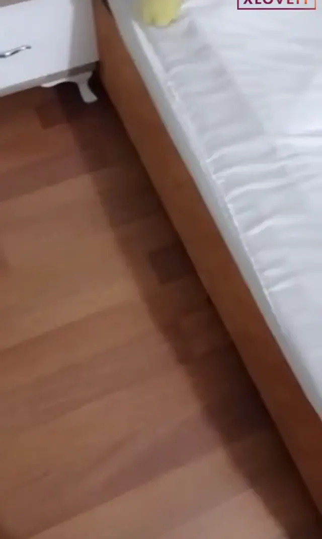 Lezbiyen ifşa Simge yatakta birbirlerinin amını elledi — Canlı Yayınlar · sahne 2