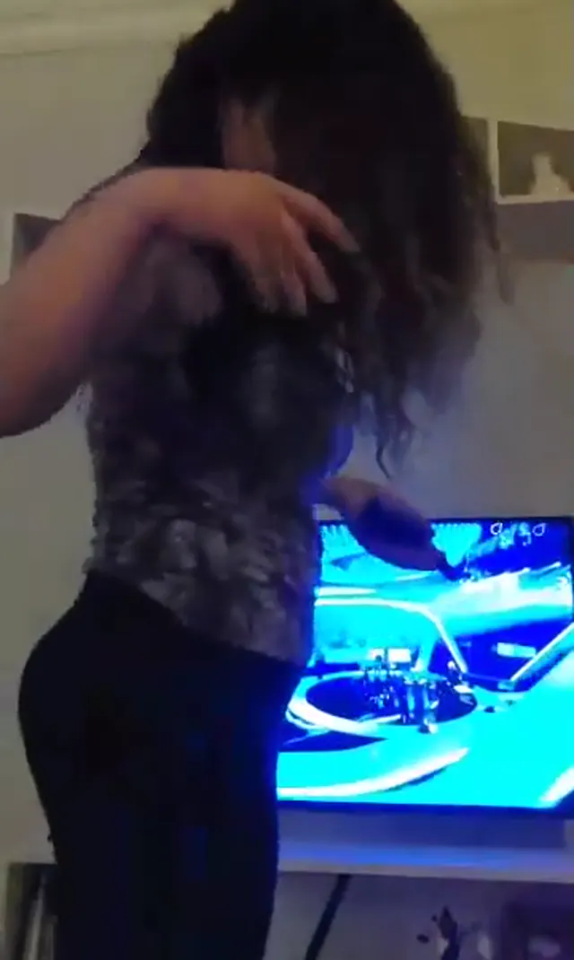 Lily w İfşa Videoları - Part 31 — Tango Lily W — Türk ifşa · sahne 2