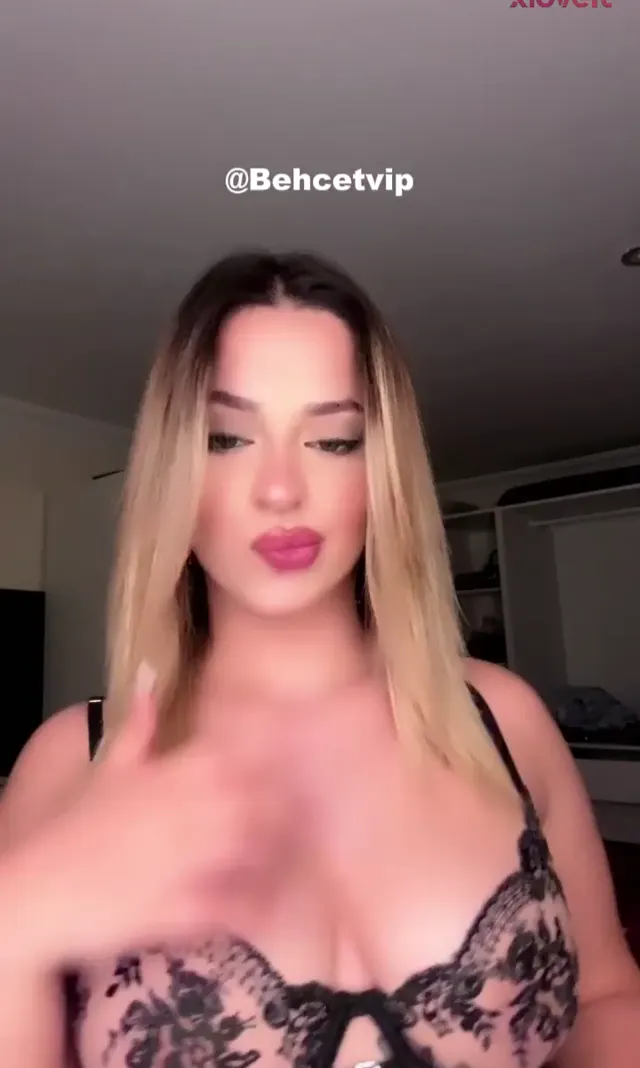 Lisa — Lisa ifşa Seksi Türk hatunun HD Yayını · sahne 1