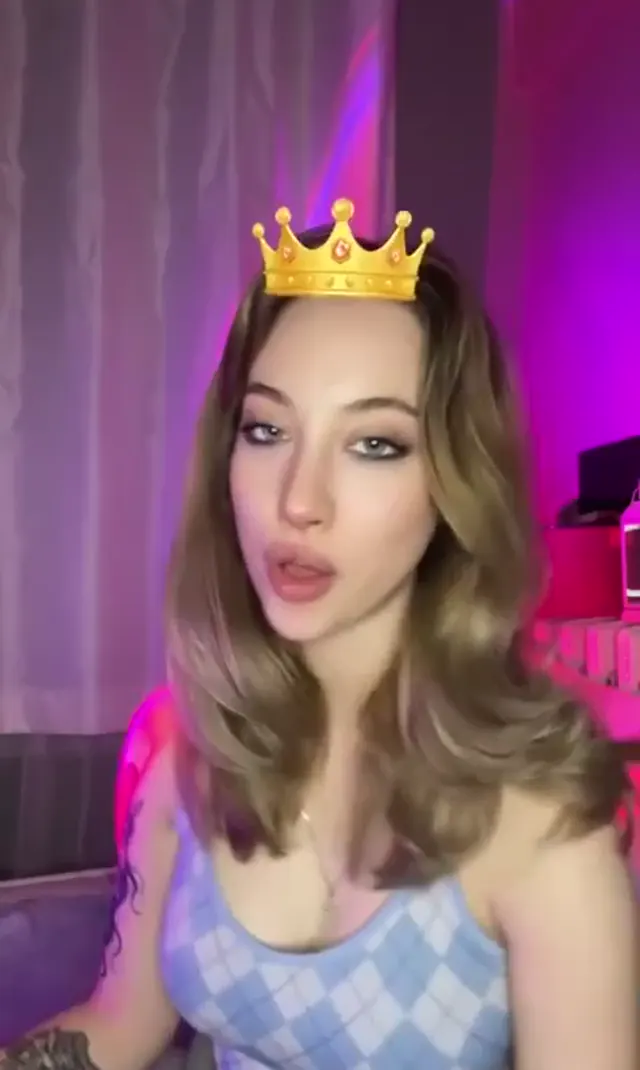Luna Bognya ifşa HD Full yayın seyret — Luna Bognya — Canlı Yayınlar · sahne 3