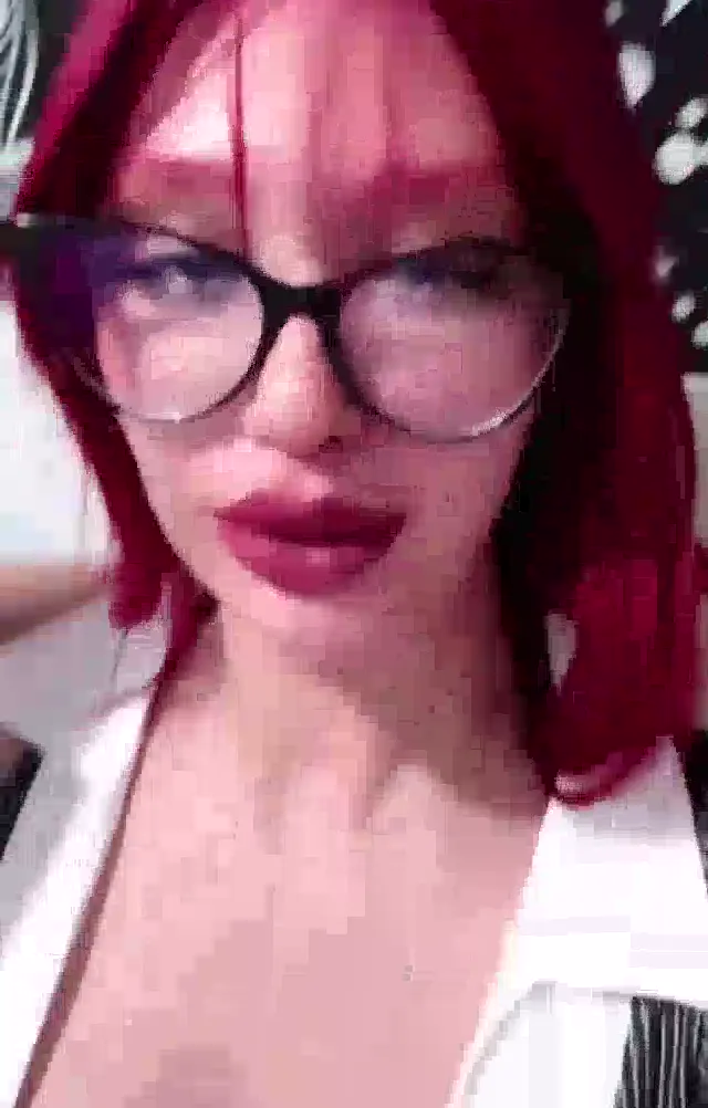 Mericeyn ifşa Kızıl seksi orospudan yayın seyret — Bedava Porno · sahne 3