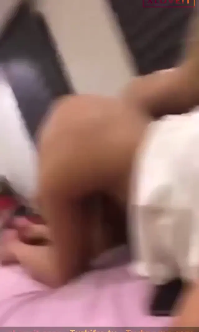 Naz Eleftheria ifşa Kaşar kızlardan nude yayın seyret — Canlı Yayınlar · sahne 2