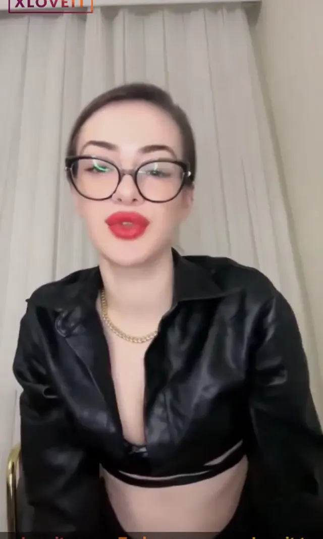 Öznur Güven ifşa nude yayın kesit — Öznur Güven — Türk ifşa · sahne 3