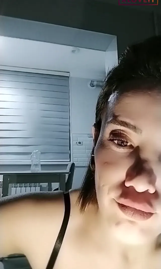 Prenses — Prenses ifşa Seksi alımlı hatundan nude yayın · sahne 1