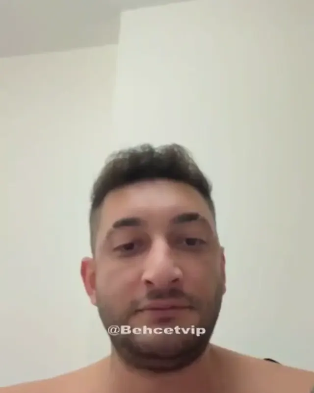 Sarsılmaz ifşa Sikiş öncesi hatunla yayın yaptı — Sarsılmaz — Canlı Yayınlar · sahne 1