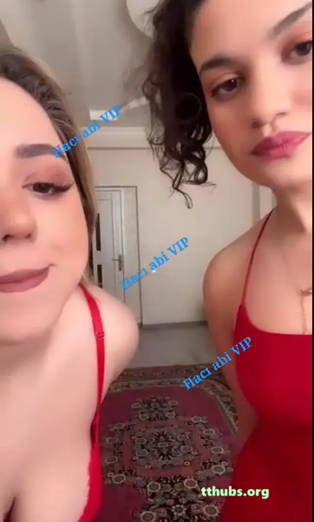 Selin-Pelin Normal+Premium — Türk ifşa · sahne 2