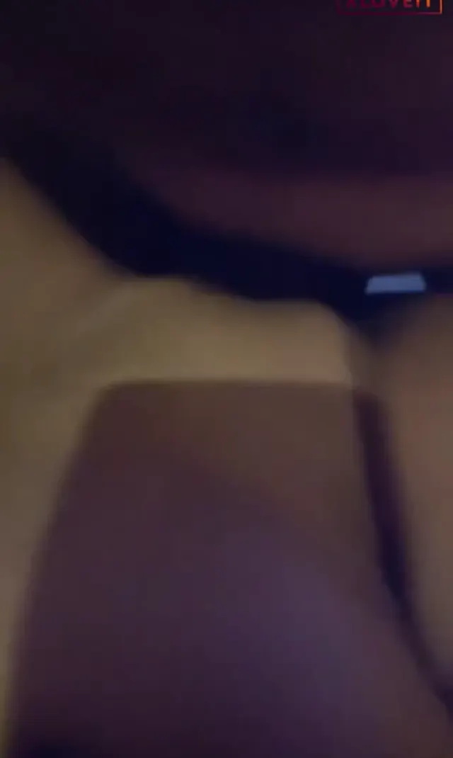 Sessiz sedasız koltukta sikişen çiftin videosu — Amatör Porno · sahne 3