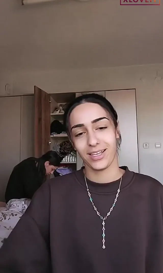 Sevda Alev ifşa Evde odasında meme açtı — Canlı Yayınlar · sahne 1