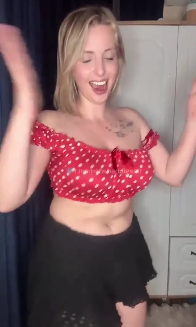 Sinem — Sinem ifşa Bigolive canlı yayın videosu · sahne 3