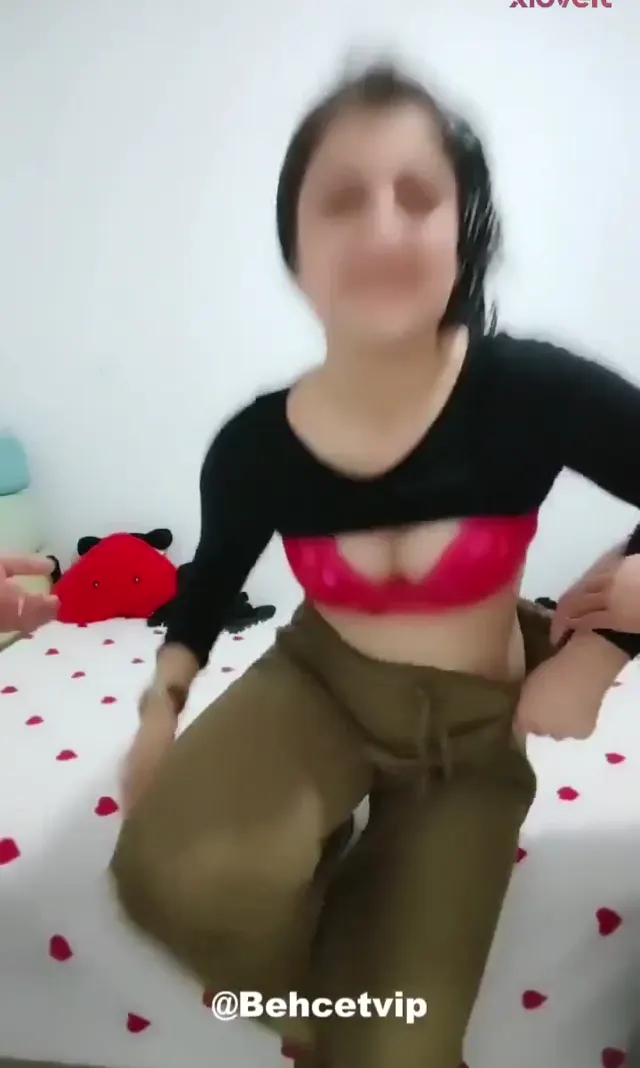 Hülya — Tango Hülya ifşa Kürt kızlarından nude yayın · sahne 1