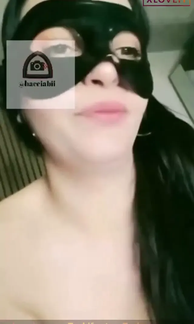 Işıl — Işıl ifşa Seksi kızdan nude yayın videosu · sahne 1