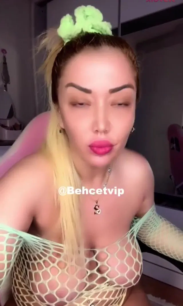 Tango Koko ifşa Olgun kaşardan nude yayın — Canlı Yayınlar · sahne 1