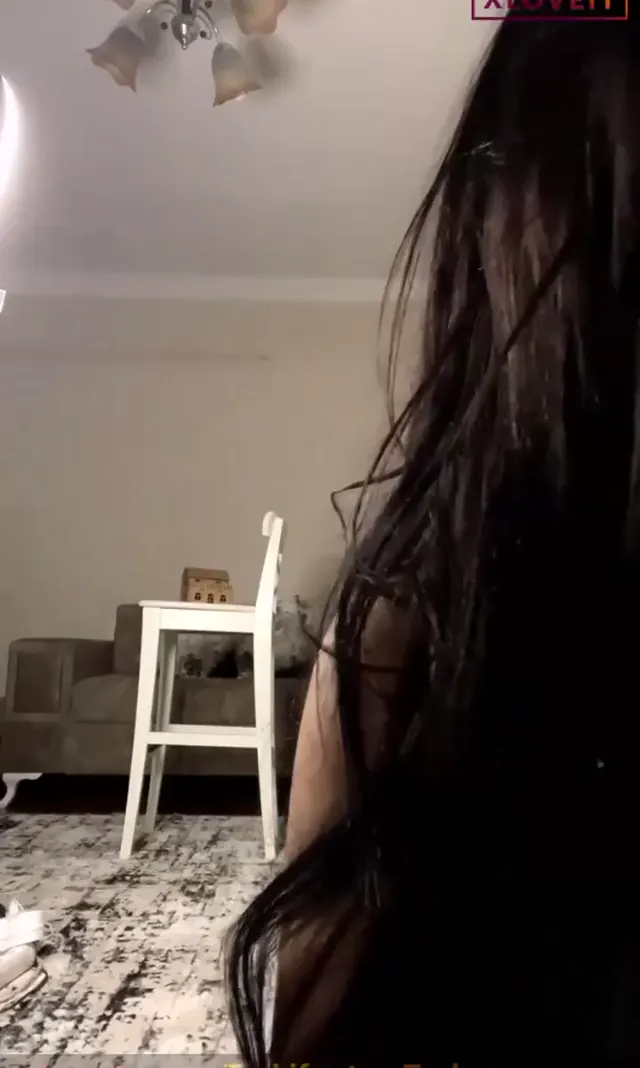 Lara — Lara ifşa Seksi hatun beyaz jartiyerle yayında · sahne 3