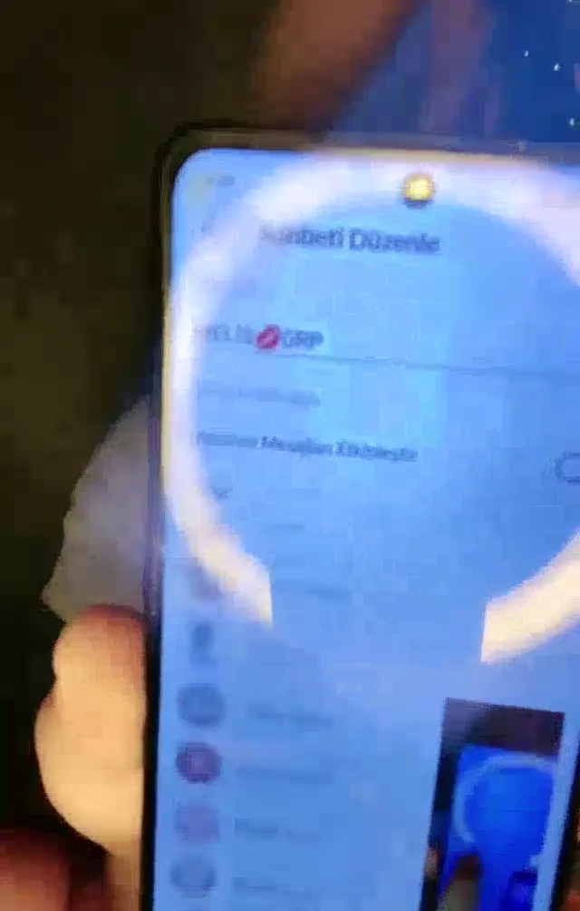 Tango Melis ifşa Kafasını örtüp sakso çekip amını siktirdi — Tango Melis — Mobil Porno · sahne 1