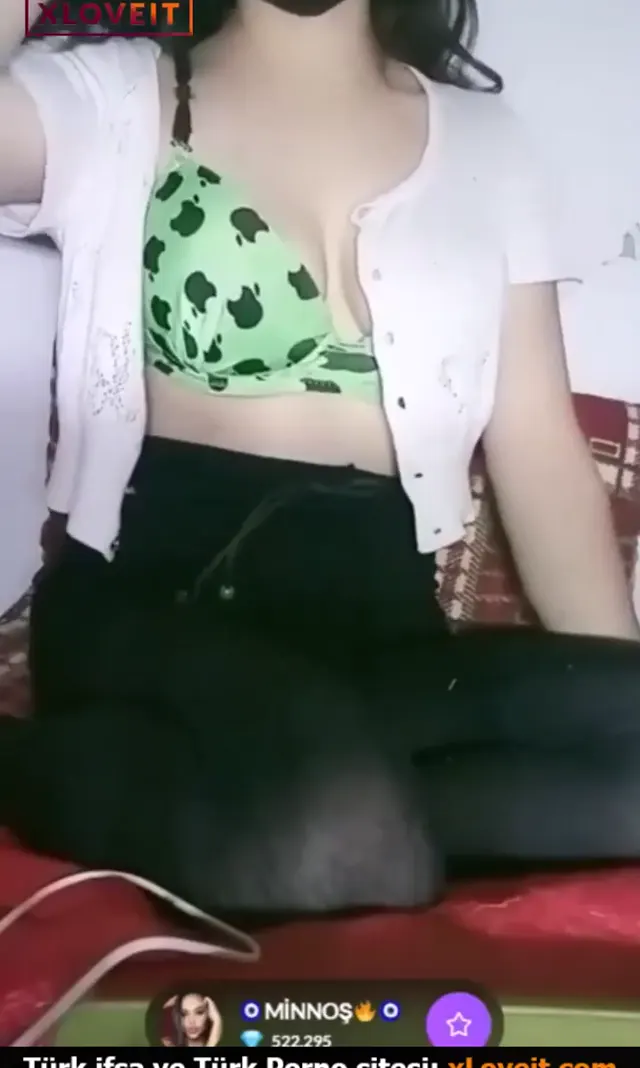 Tango Minnoş ifşa nude sağlam meme — Tango Minnoş — Türk ifşa · sahne 1