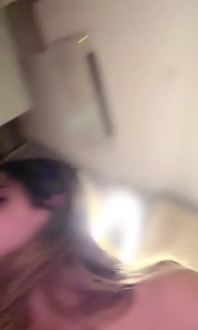 Tango Poine ifşa Kırmızı gecelikli full yayınını seyret — Tango Poine — Canlı Yayınlar · sahne 3