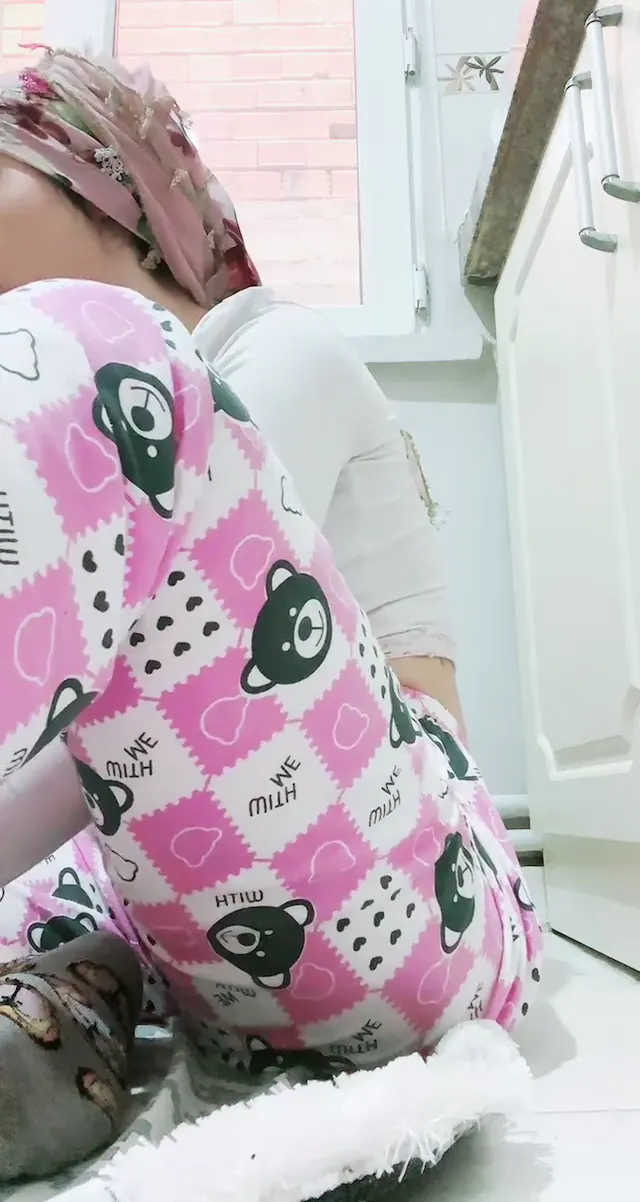Tango Ponçik Özlem ifşa Türbanlı yayın video Vol 6 — Ponçik Özlem — Canlı Yayınlar · sahne 2