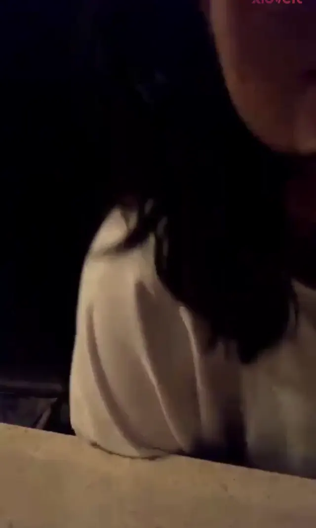 Süt — Tango Süt ifşa Kısa boylu kızdan video seyret · sahne 3
