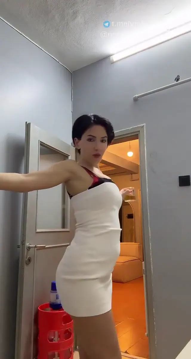 Tiktok Melis ifşa canlı yayınını seyret — Melis — Canlı Yayınlar · sahne 1